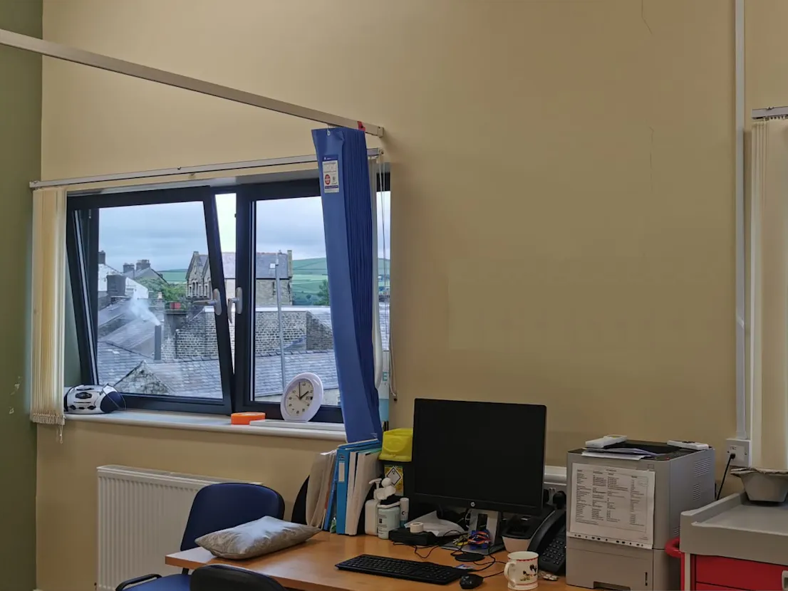 blinds fitted 3 Enlarged